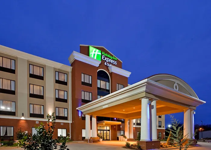 Hotel with pool: Holiday Inn Express Hotel & Suites Guthrie North Edmond, An Ihg Hotel
